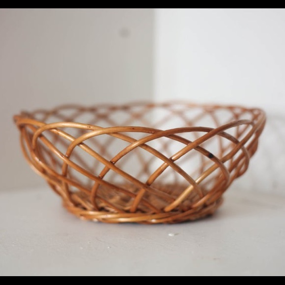 Vintage Woven Rattan Basket Boho Farmhouse - Picture 1 of 5